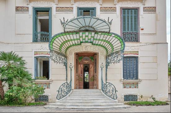 Charming art nouveau apartment in Posillipo