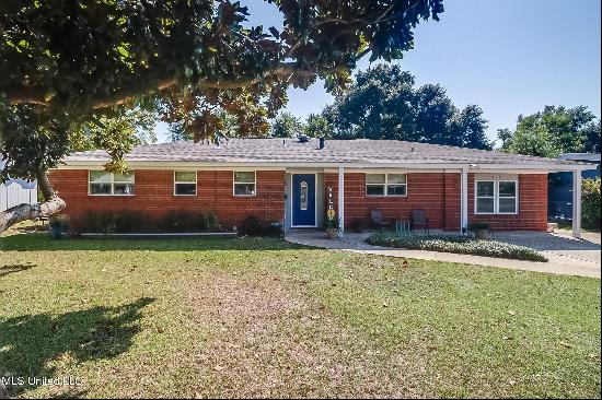 121 Woodglen Drive, Gulfport MS 39507