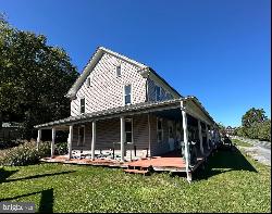 2092 Long Level Road, Wrightsville PA 17368