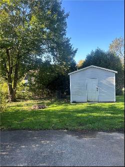 207 West Pennsville St, Connellsville PA 15425