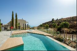 Brand-new 3-bedroom villa with sea and mountain views in La Rese, Benalmádena 29630