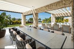 Exquisite brand-new villa in a prime location in Nueva Andalucía, Marbella 29660