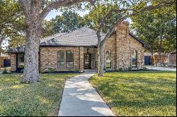 3206 Flintridge Court, Arlington TX 76017