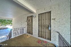 2553 W Rose Lane #A218, Phoenix AZ 85017