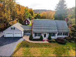 39 Middle Haddam Road, Portland CT 06480