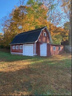 39 Middle Haddam Road, Portland CT 06480