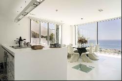 Spectacular design villa with amazing sea views in Levantina, Sitges