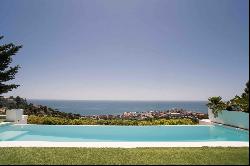 Spectacular design villa with amazing sea views in Levantina, Sitges