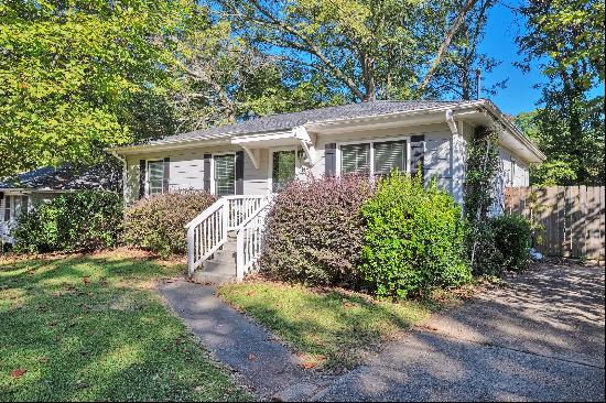 Charming Bungalow on Quiet Street in Historic Center Park/East Point