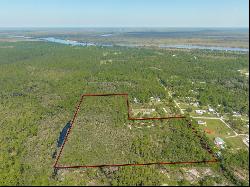 317 Paradise Ln, Apalachicola FL 32320