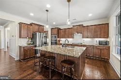 7143 LAKE EDGE Drive, Flowery Branch GA 30542