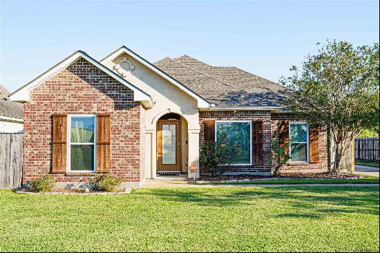 40538 Fox Run Dr, Gonzales LA 70737