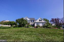 1860 Windy Hill Road, Lancaster PA 17602