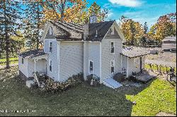 15 Park Street, Harveys Lake PA 18618