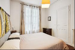 Paris 3ème - Commercial - Charming flat with lift - 2 bedrooms 2 bathrooms