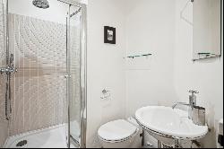 Paris 3ème - Commercial - Charming flat with lift - 2 bedrooms 2 bathrooms