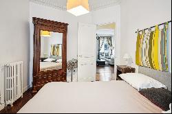 Paris 3eme - Commercial - Charming flat with lift - 2 bedrooms 2 bathrooms