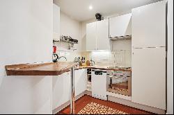 Paris 3ème - Commercial - Charming flat with lift - 2 bedrooms 2 bathrooms