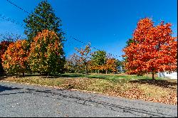 Create Your Perfect Home Next to Protected Nature Trails