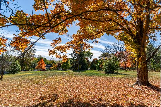 Create Your Perfect Home Next to Protected Nature Trails