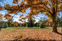 Create Your Perfect Home Next to Protected Nature Trails