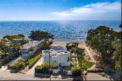 Contemporary Bluff Top Home