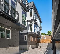 1223 N 47th St Unit #C, Seattle, WA 98103