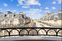 Paris VII - Breathtaking view of the Eiffel Tower