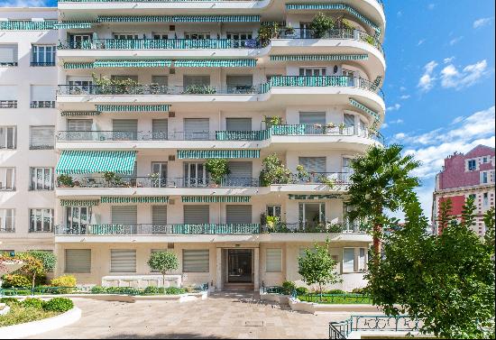 One bedroom apartment for sale in Nice Carre d'Or, boulevard Victor Hugo