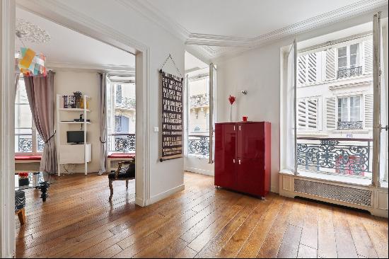 Near Place des Vosges - 2 bedroom, 2 bathroom commercial flat