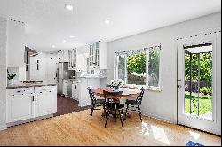  Beautifully Remodeled 3 bed/2 bath Charming Cottage 