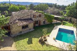 Gordes - Ensemble de 3 maisons avec piscines et dependances