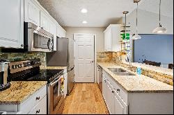 Beautifully Updated Top Story Condo in Littleton