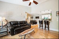 Beautifully Updated Top Story Condo in Littleton