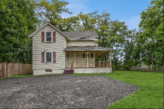 13 Mountain Avenue, Mahwah, NJ 07430