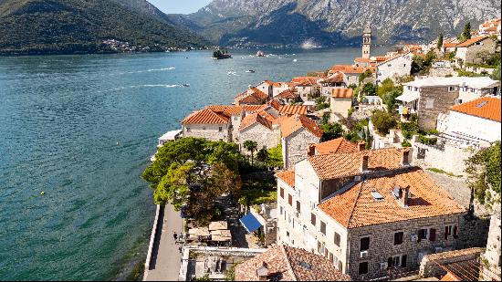 Charming Waterfront Stone House Perast