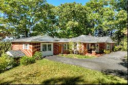 Classic Brick Ranch-Style Home In Blue Ridge