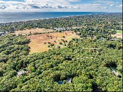 Exclusive Amagansett Oasis: Prime 2.5-Acre Parcel