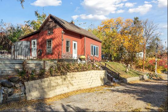 Charming One Bedroom Gem with  St. Croix River Views