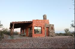 Country Home in San Luis: Nature and Tranquility.