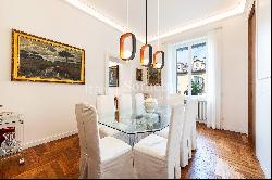 Elegant renovated apartment near Villa Torlonia