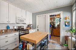 69-1 Bradfield Ave,Boston, MA, 02131