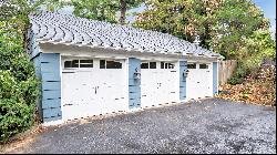 113 R  Buckram Road, Locust Valley, NY 11560