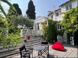 Superb town house in the heart of the Aude department