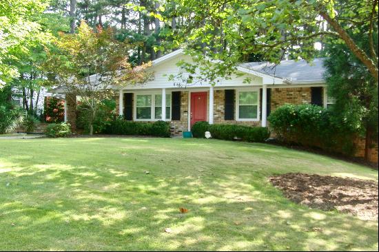 Beautifully Updated Three Bed, Two Bath Home in Chamblee