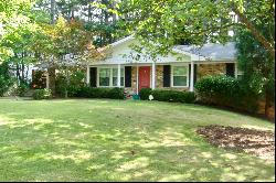 Beautifully Updated Three Bed, Two Bath Home in Chamblee