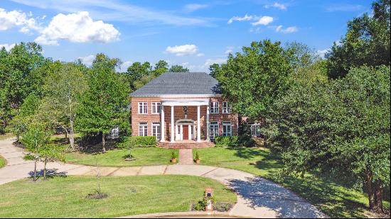 A Masterpiece of Southern Elegance and Craftsmanship in the Heart of Longview