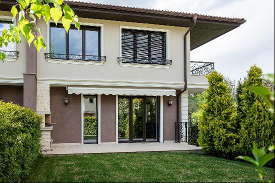 Contemporary house near the Anglo-American School in Sofia