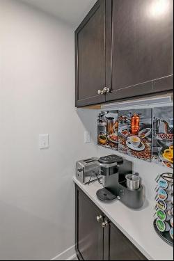 300 Peachtree Street NE #12H