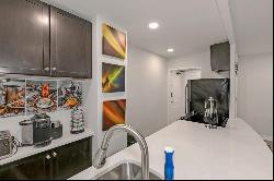 300 Peachtree Street NE #12H